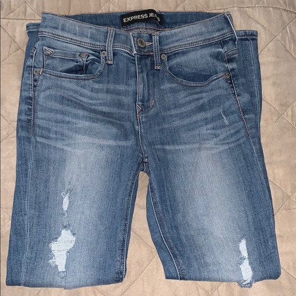 Express Distressed Cropped Legging - Picture 3 of 6